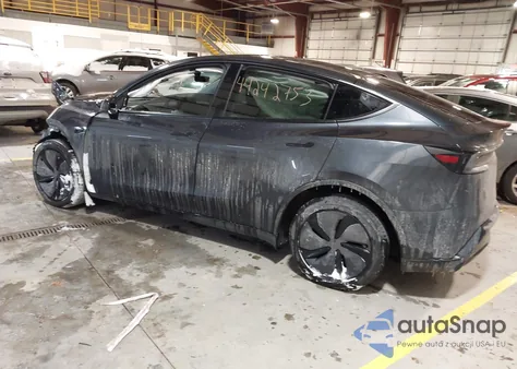 2026 Tesla Model Y Long Range Launch Series/Premium All-Wheel Drive z USA, uszkodzony, nr VIN 7SAYGDEE2TF449912